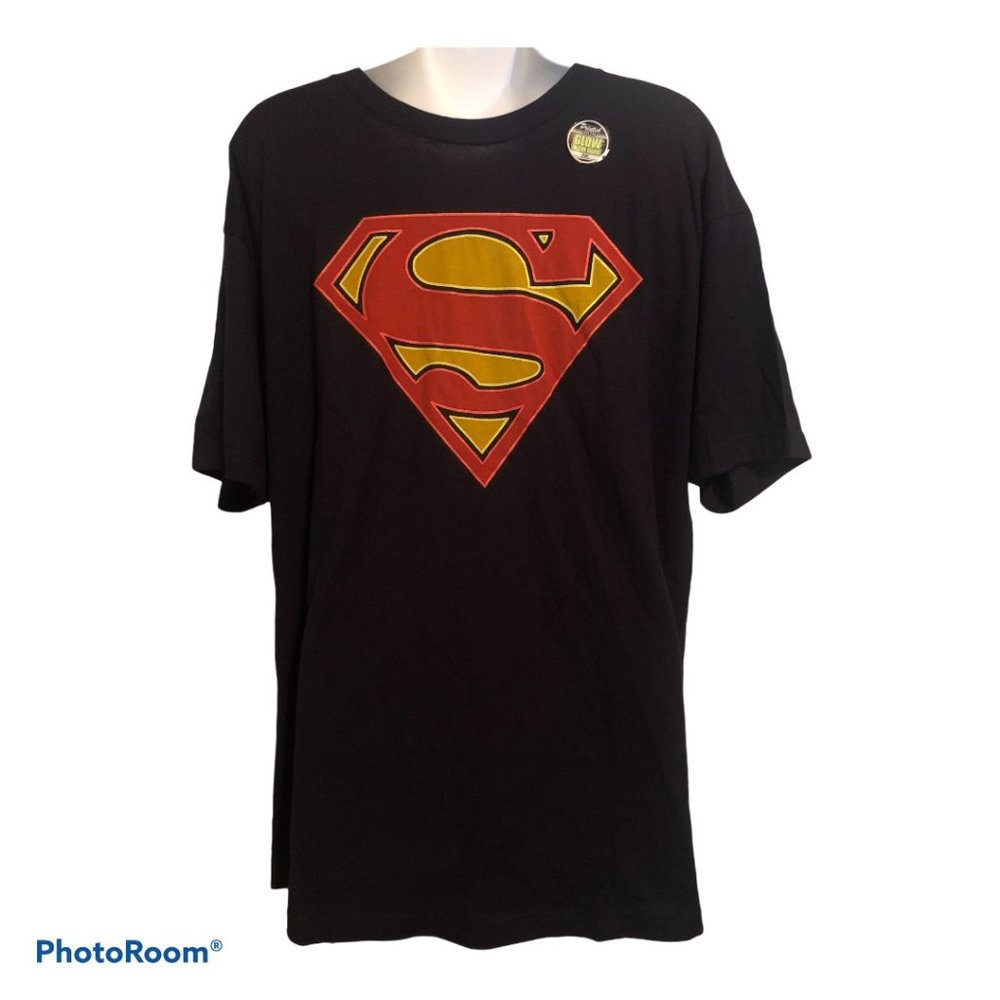 Superman Logo T-Shirt Glow In The Dark X-Large
